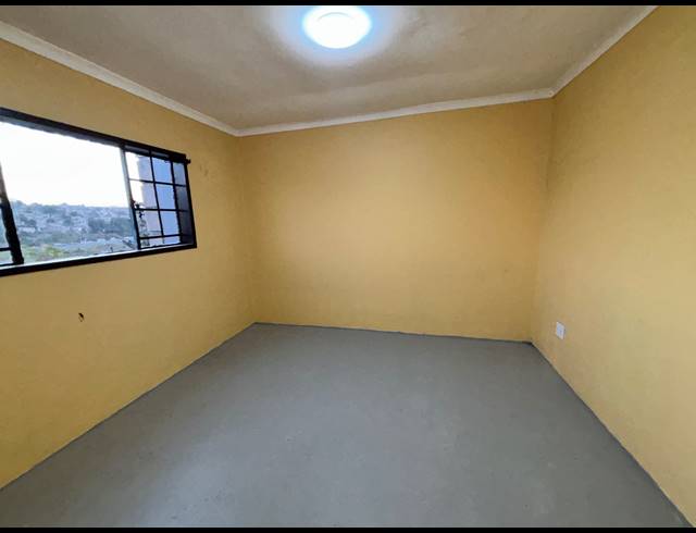 3 BEDROOM HOUSE FOR SALE IN REDFERN